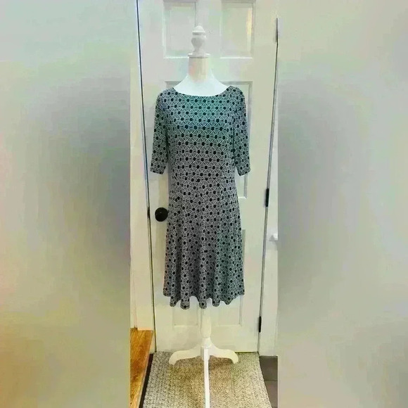 Charter Club navy blue and white flared  dress size M, 1/2 sleeves. - Picture 1 of 8